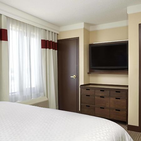 Four Points By Sheraton Kitchener-Ватерлоо Екстер'єр фото