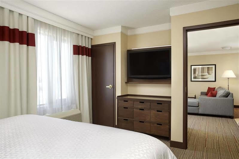 Four Points By Sheraton Kitchener-Ватерлоо Екстер'єр фото