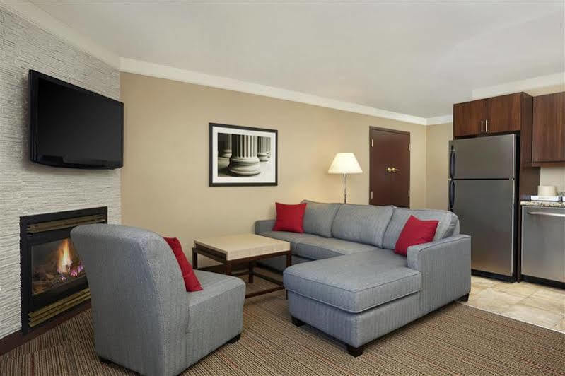 Four Points By Sheraton Kitchener-Ватерлоо Екстер'єр фото